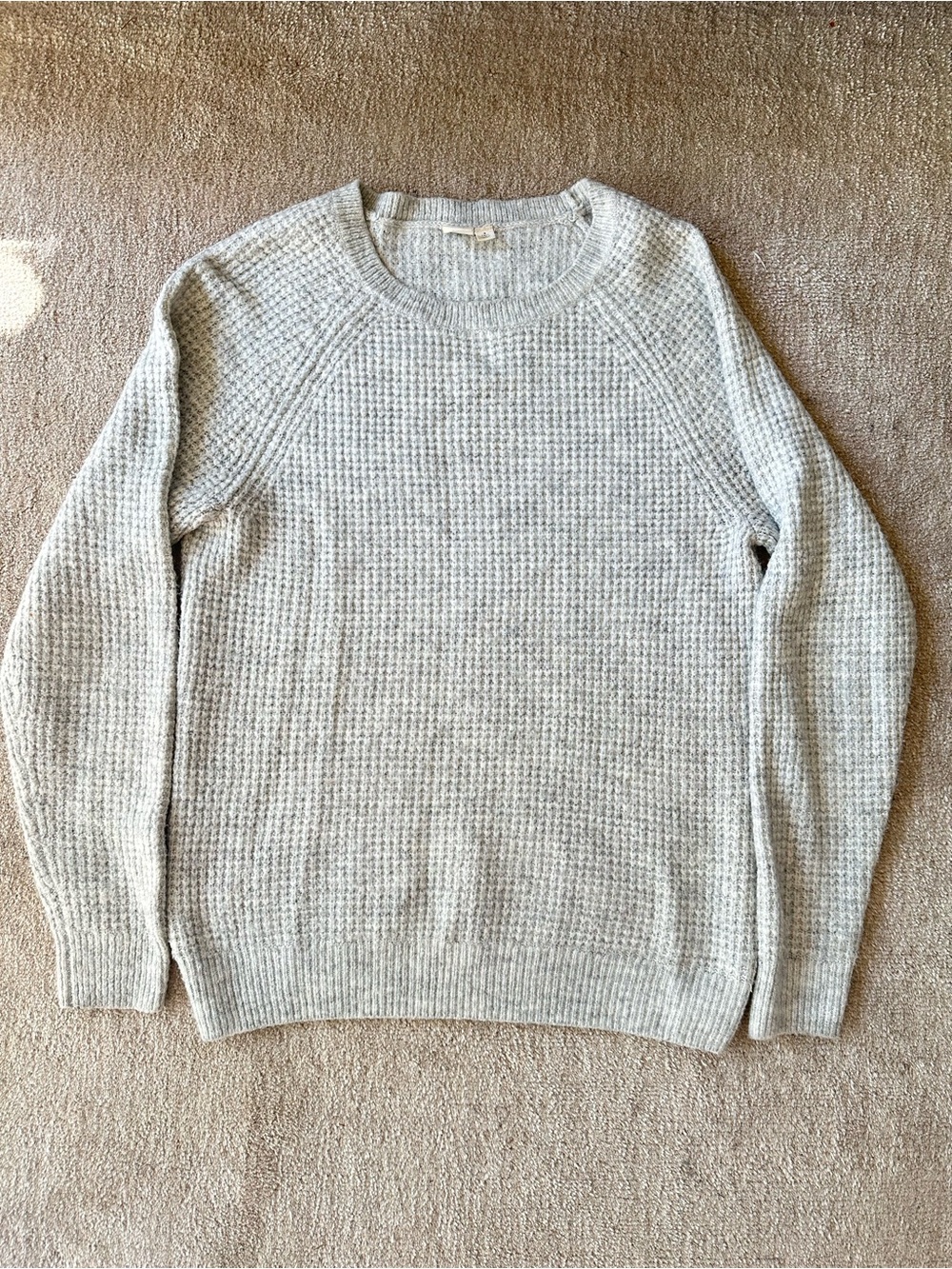 GAP Light Gray Crewneck Waffle Knit Sweater - Size Small Tall